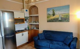 Lucy'S Houses - Vittoria Blu